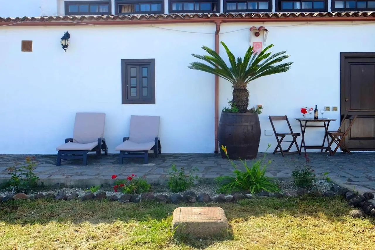 Charming Apartment In Los Silos 80M² With Terrace 0*,
